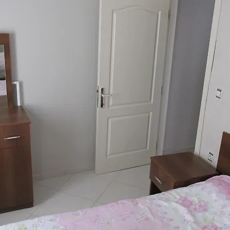Апартаменты 2+1 Furnished Seaview House *
