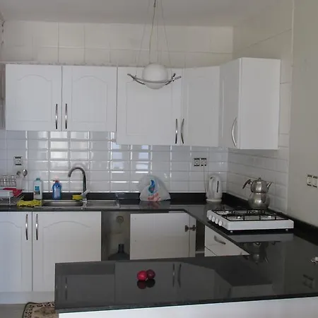 Lägenhet 2+1 Furnished Seaview House *